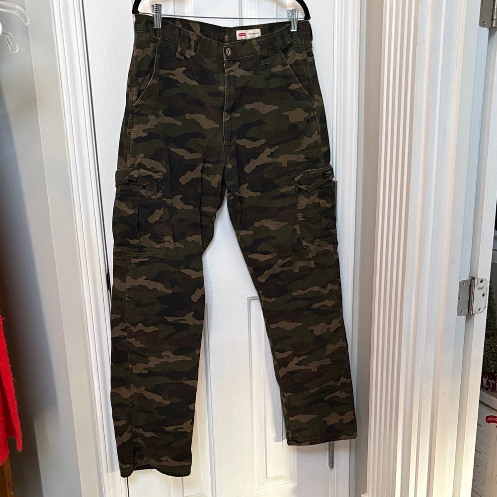 Wrangler Fleece Lined Green Camouflage Cargo Pants